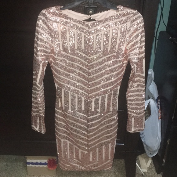 L’atiste Gold Sequin Dress - Picture 1 of 3